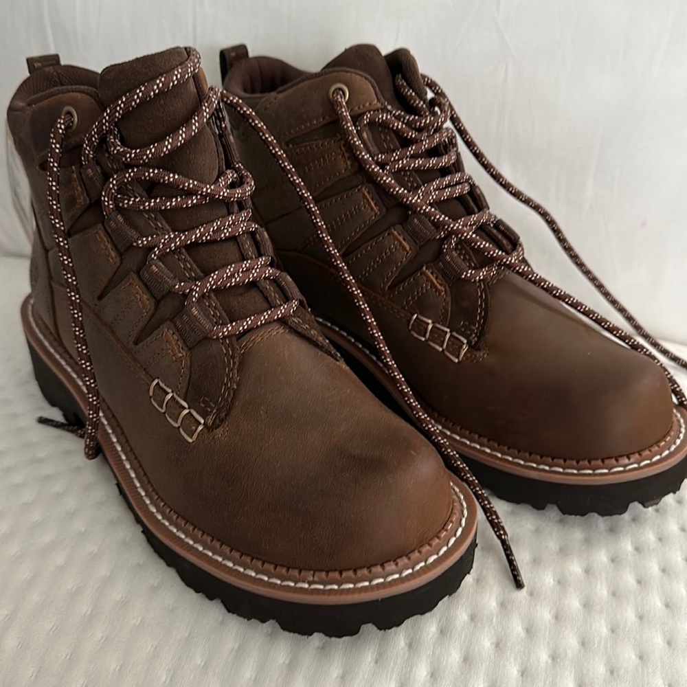ARIAT SHOES